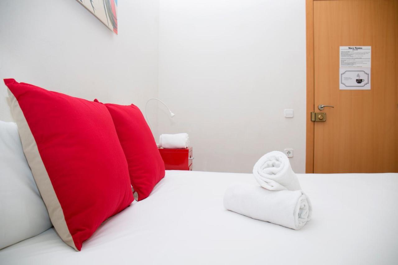 Mora Rooms Barcelona Bagian luar foto